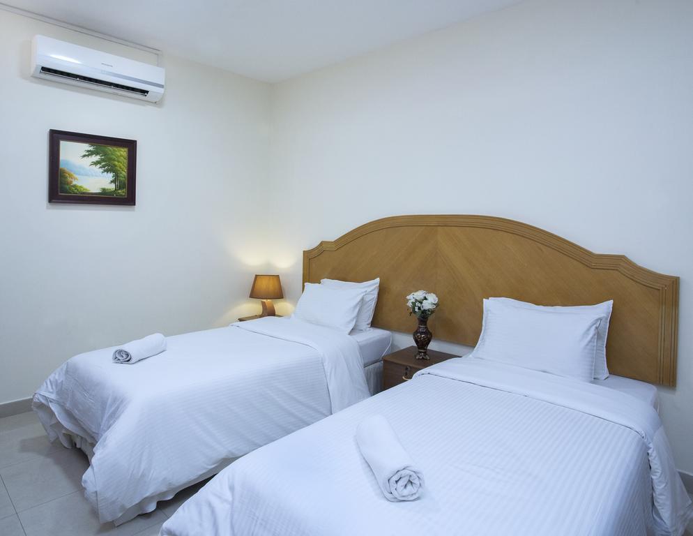Nuzha Hotel Apartments Muscat Exterior photo