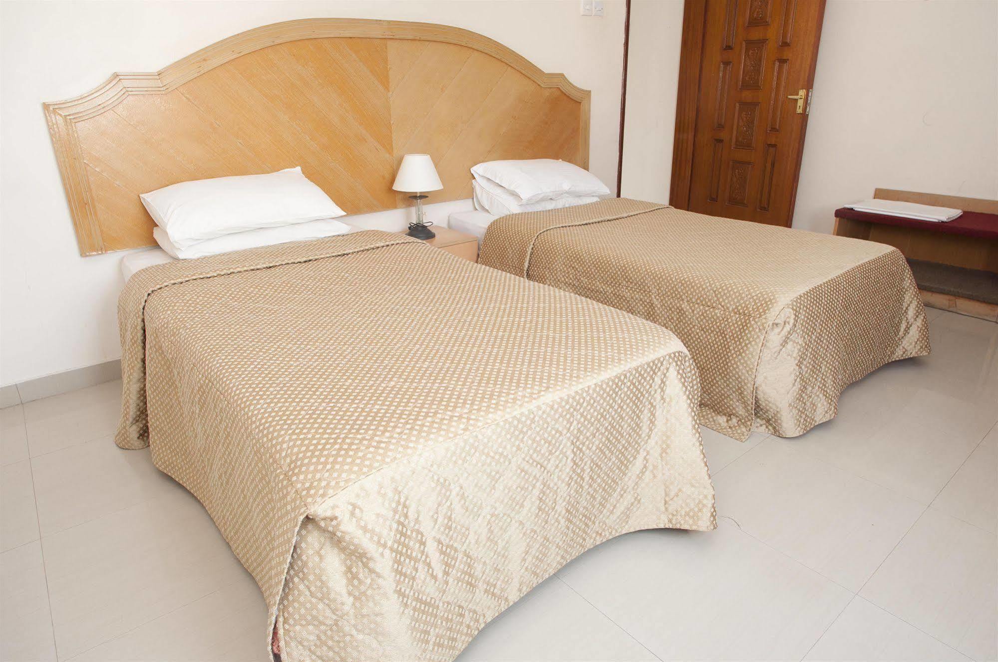 Nuzha Hotel Apartments Muscat Exterior photo